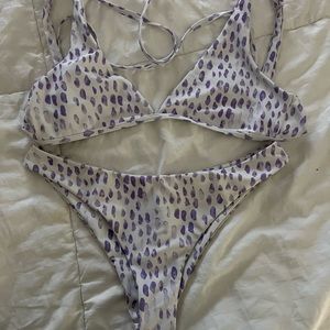 ⭐️purple/white bikini set